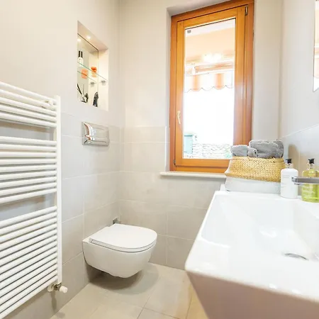Calmasino - Swimming Pool And Garda Villa